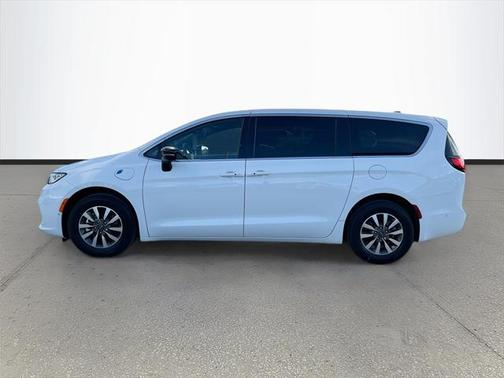 2025 Chrysler Pacifica Hybrid Select