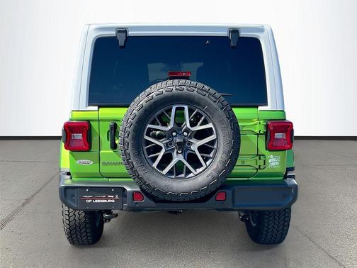 Mojito Clearcoat 2026 Jeep Wrangler 4-Door Sahara 4x4