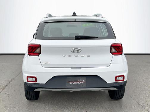 2021 Hyundai VENUE SEL