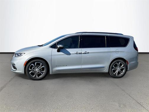2026 Chrysler Pacifica L