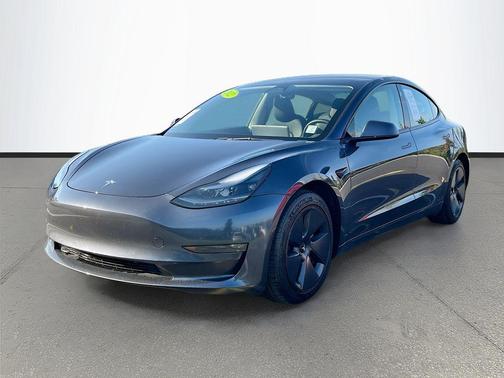 Midnight Silver Metallic 2022 Tesla Model 3 Long Range