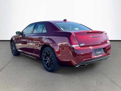 2023 Chrysler 300 Touring