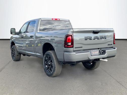 2026 RAM 2500 Big Horn Crew Cab 4x4 6'4' Box