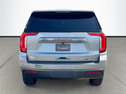 Sterling Metallic 2023 GMC Yukon 4WD AT4