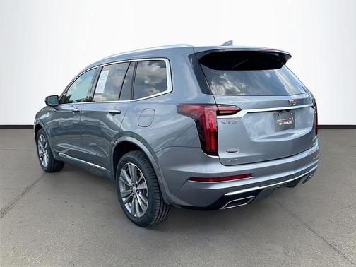 2022 Cadillac XT6 Premium Luxury AWD