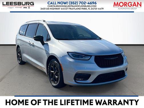 2024 Chrysler Pacifica Hybrid Premium S Appearance Pkg