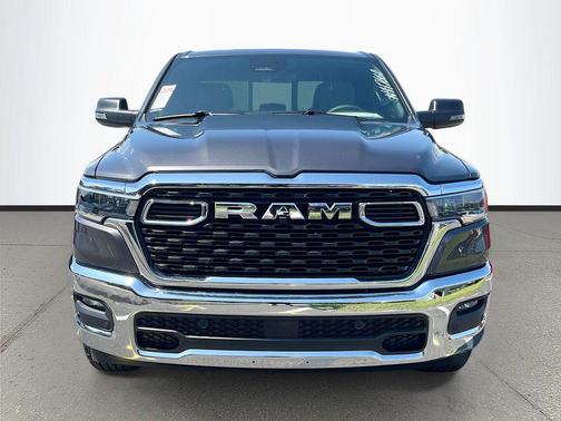 Granite Crystal Metallic Clearcoat 2026 RAM 1500 Big Horn/Lone Star