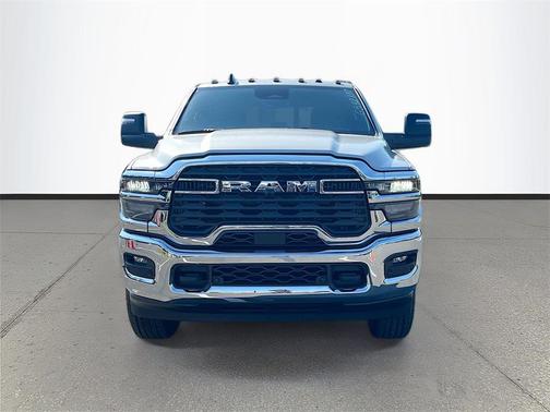 2025 RAM 2500 Tradesman Crew Cab 4x4 6'4' Box