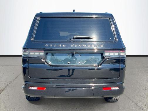 2024 Jeep Grand Wagoneer L Series III Obsidian 4x4