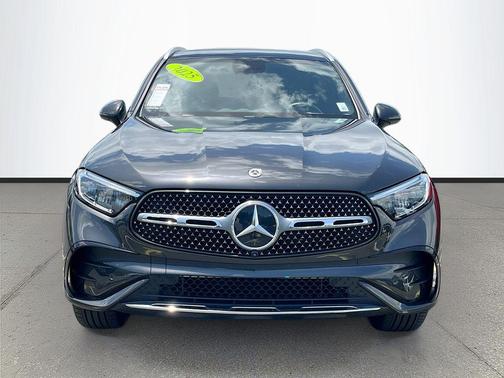 2025 Mercedes-Benz GLC 300 4MATIC