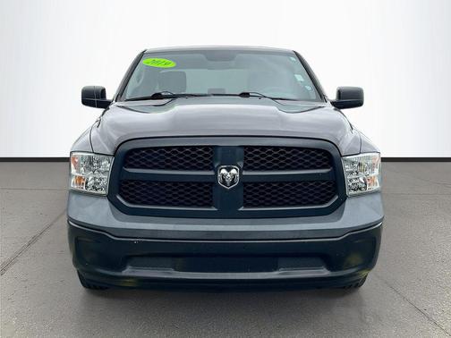 Granite Crystal Metallic Clearcoat 2019 RAM 1500 Tradesman