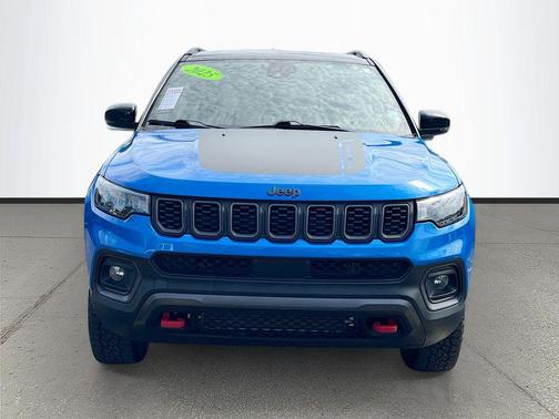 Hydro Blue Pearlcoat 2025 Jeep Compass Trailhawk