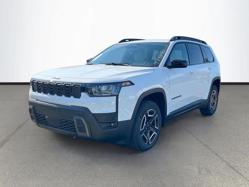 Bright White Clearcoat 2026 Jeep Cherokee Laredo 4x4