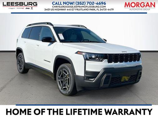 Bright White Clearcoat 2026 Jeep Cherokee Laredo 4x4