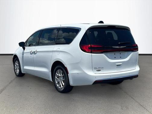 2025 Chrysler Pacifica L