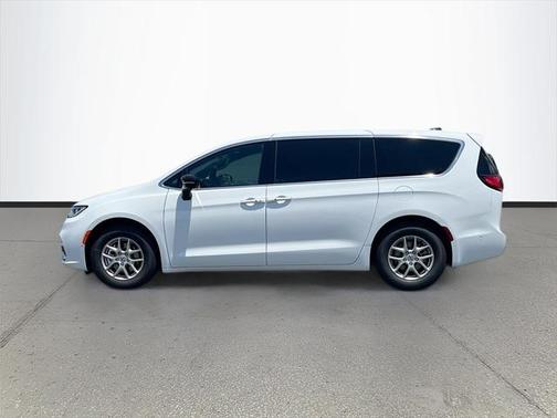2025 Chrysler Pacifica L