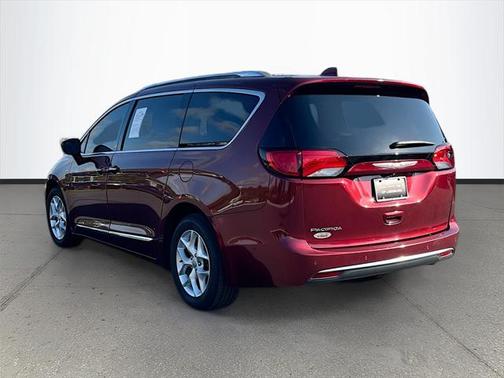 2018 Chrysler Pacifica Touring-L