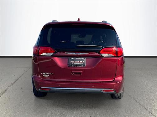2018 Chrysler Pacifica Touring-L
