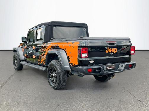 Black Clearcoat 2020 Jeep Gladiator Sport S