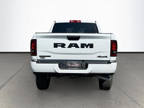 2025 RAM 2500 Big Horn Crew Cab 4x4 6'4' Box