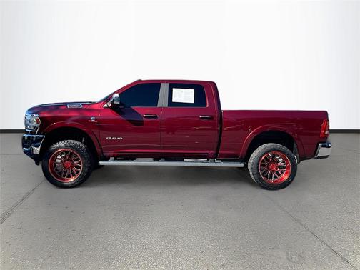 2022 RAM 2500 Laramie Crew Cab 4x4 6'4' Box
