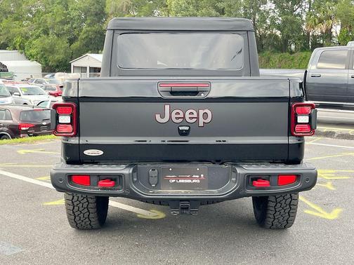 Black Clearcoat 2026 Jeep Gladiator Rubicon