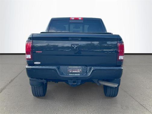 2017 RAM 2500 Laramie Crew Cab 4x4 6'4' Box