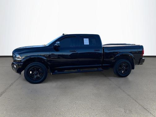 2017 RAM 2500 Laramie Crew Cab 4x4 6'4' Box