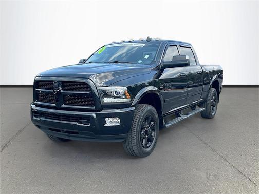 2017 RAM 2500 Laramie Crew Cab 4x4 6'4' Box