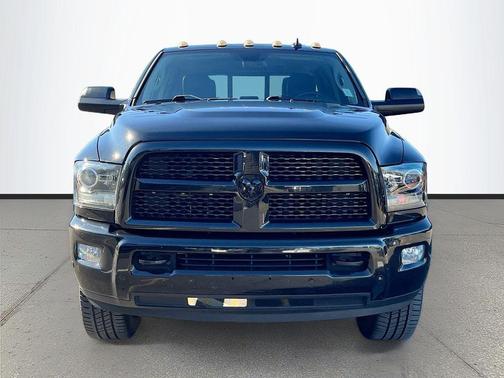 2017 RAM 2500 Laramie Crew Cab 4x4 6'4' Box