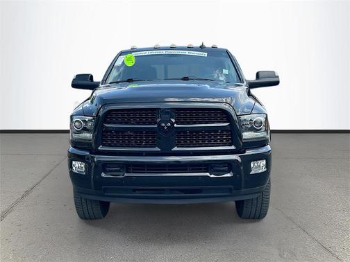 2017 RAM 2500 Laramie Crew Cab 4x4 6'4' Box