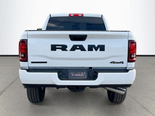 2026 RAM 3500 Big Horn Crew Cab 4x4 6'4' Box