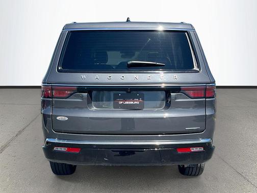 Baltic Gray Metallic Clearcoat 2024 Jeep Wagoneer L Series III 4x4