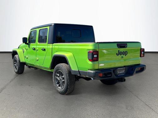 2026 Jeep Gladiator Sport S