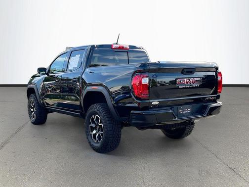 2024 GMC Canyon AT4X