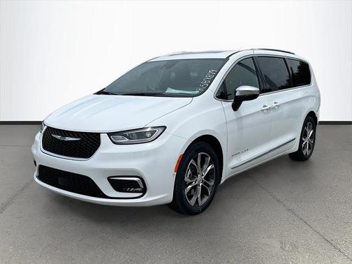 2025 Chrysler Pacifica L