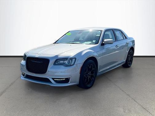 2022 Chrysler 300 Touring