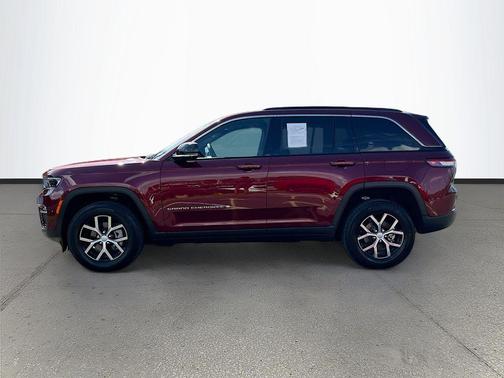 Velvet Red Pearlcoat 2025 Jeep Grand Cherokee Limited