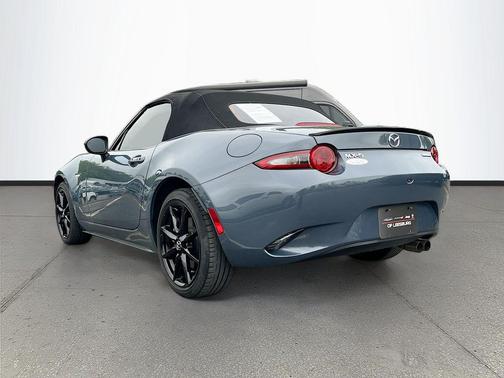 2022 Mazda MX-5 Miata Club