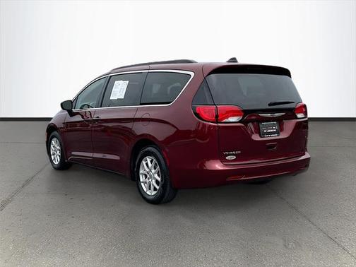 2021 Chrysler Voyager LXI