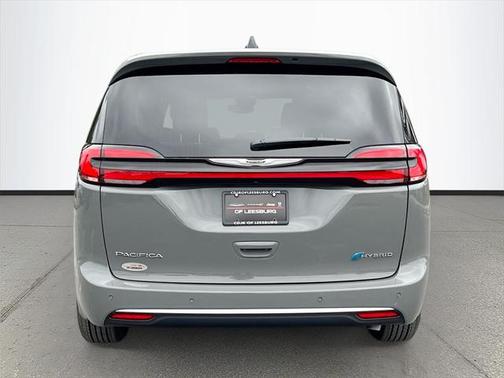 2025 Chrysler Pacifica Hybrid Select