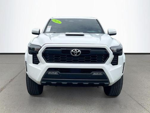 Ice Cap 2024 Toyota Tacoma TRD Sport