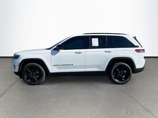 Bright White Clearcoat 2024 Jeep Grand Cherokee Limited
