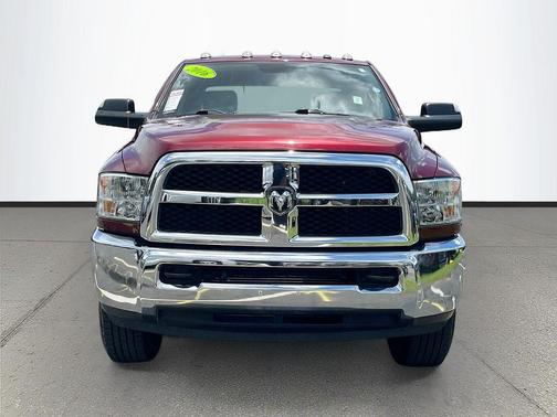 Delmonico Red Pearlcoat 2016 RAM 2500 Tradesman