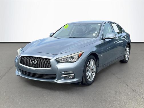 2015 INFINITI Q50 Base