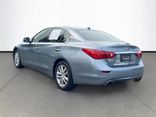 2015 INFINITI Q50 Base