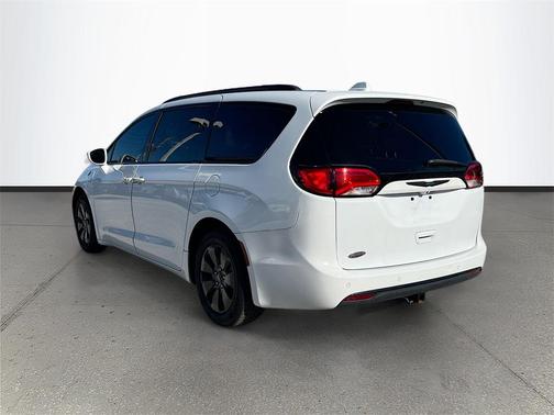 2020 Chrysler Pacifica Hybrid Touring L