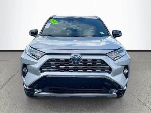 Silver Sky Metallic w/Midnight Black Roof 2020 Toyota RAV4 Hybrid SE