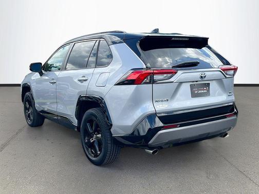 Silver Sky Metallic w/Midnight Black Roof 2020 Toyota RAV4 Hybrid SE