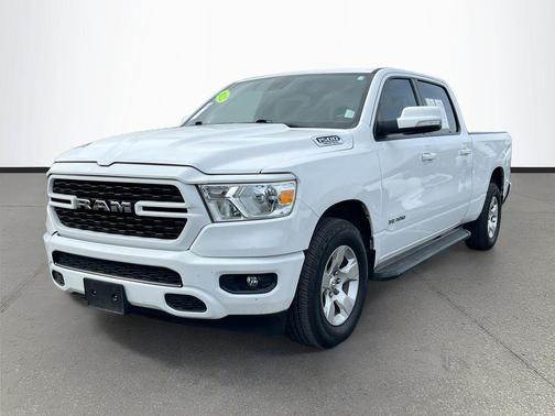 Bright White Clearcoat 2022 RAM 1500 Big Horn/Lone Star